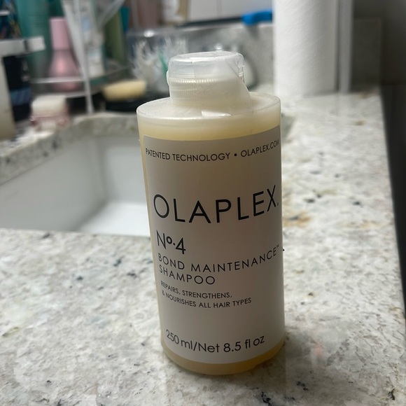 OLAPLEX Other - Olaplex No4 Shampoo
